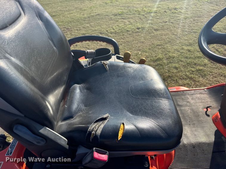 image for item ER2497 2008 Kubota BX2660 MFWD tractor