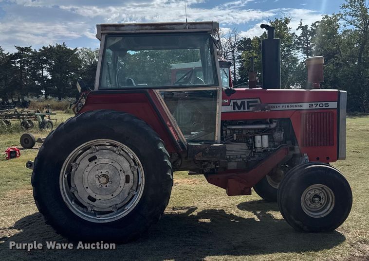 image for item ER2499 1978 Massey Ferguson 2705 tractor