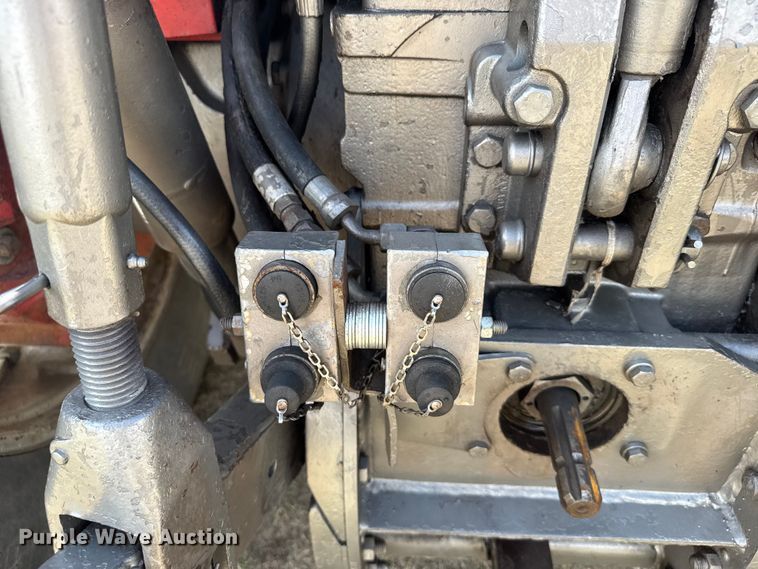 image for item ER2499 1978 Massey Ferguson 2705 tractor