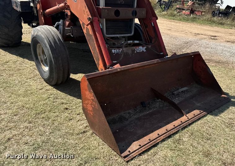 image for item ER2499 1978 Massey Ferguson 2705 tractor