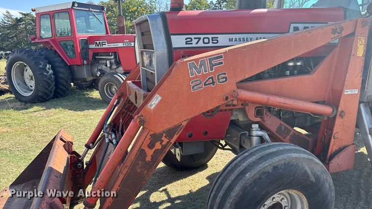 image for item ER2499 1978 Massey Ferguson 2705 tractor