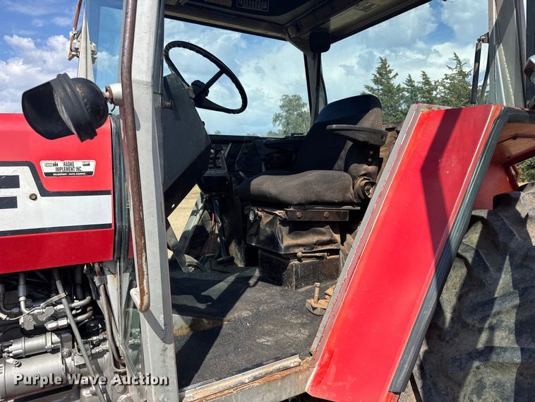 image for item ER2499 1978 Massey Ferguson 2705 tractor