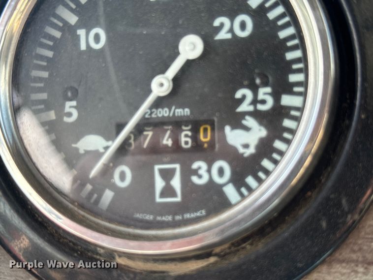 image for item ER2499 1978 Massey Ferguson 2705 tractor