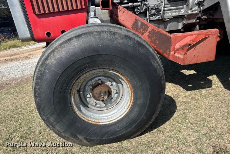 image for item ER2499 1978 Massey Ferguson 2705 tractor