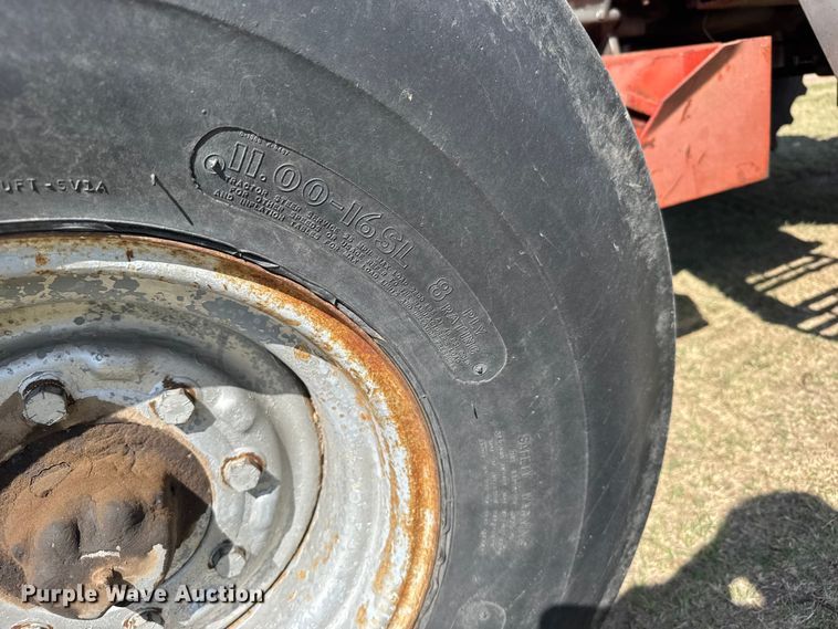 image for item ER2499 1978 Massey Ferguson 2705 tractor