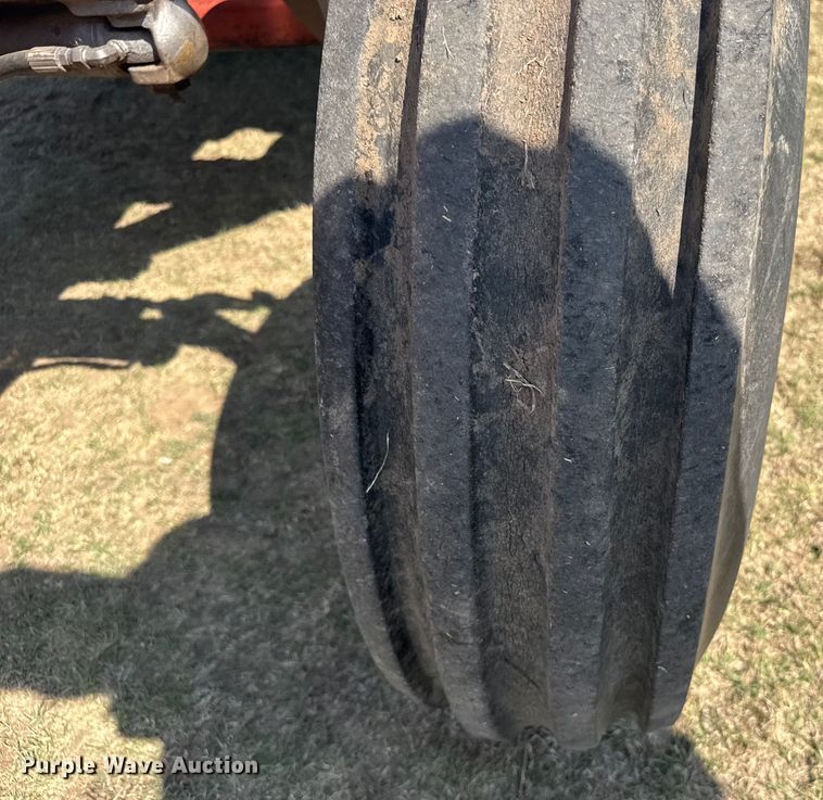 image for item ER2499 1978 Massey Ferguson 2705 tractor