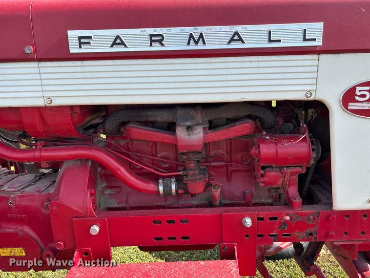 image for item ET4595 McCormick Farmall 560 tractor