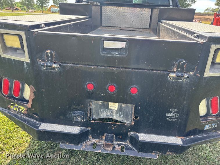 image for item ET4604 2016 Ford F250 Super Duty Crew Cab flatbed pickup truck