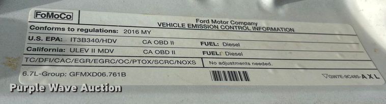 image for item ET4604 2016 Ford F250 Super Duty Crew Cab flatbed pickup truck