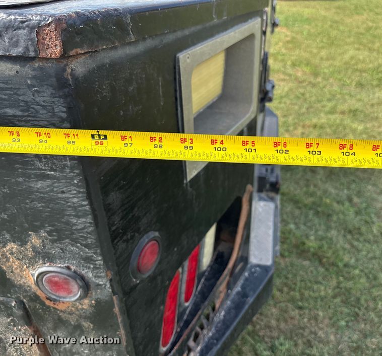 image for item ET4604 2016 Ford F250 Super Duty Crew Cab flatbed pickup truck