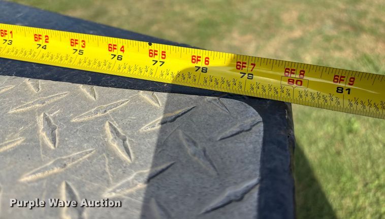 image for item ET4604 2016 Ford F250 Super Duty Crew Cab flatbed pickup truck