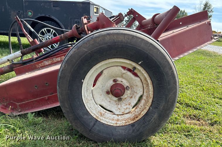 image for item ET4605 International Harvester rotary mower