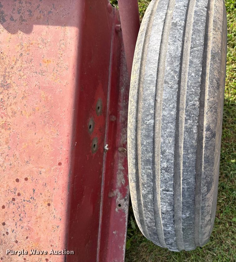 image for item ET4605 International Harvester rotary mower