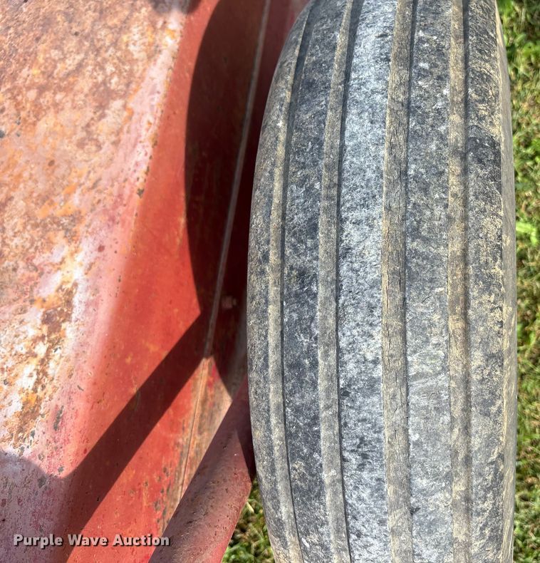 image for item ET4605 International Harvester rotary mower