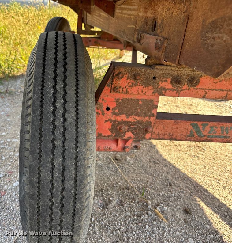 image for item ET4610 McCormick dump trailer