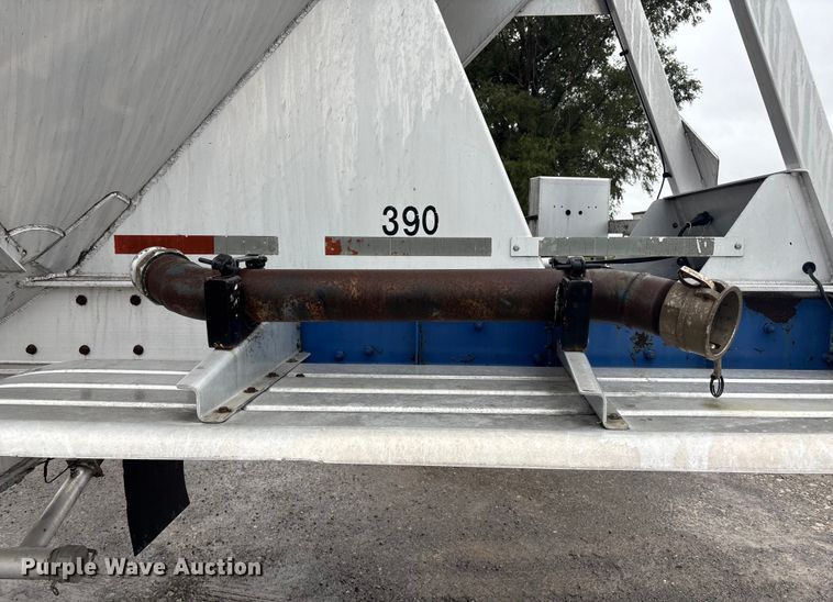 image for item ET4662 1996 Beall BAPS-180-4 pneumatic dry bulk trailer