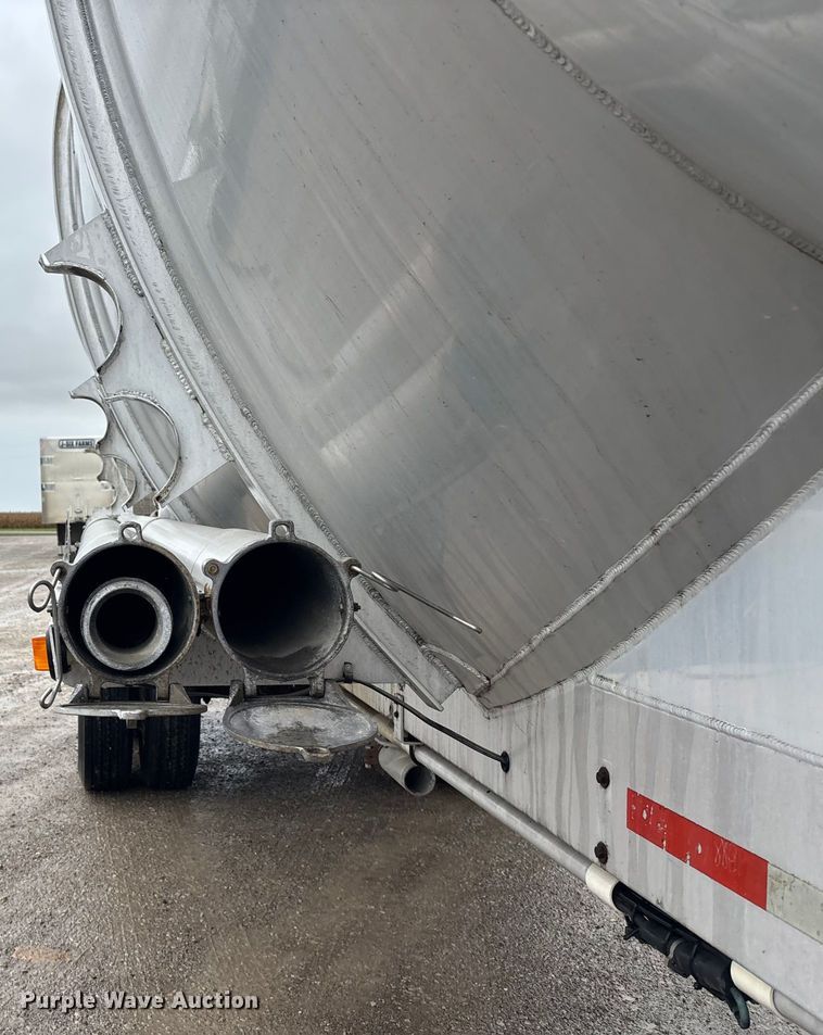 image for item ET4662 1996 Beall BAPS-180-4 pneumatic dry bulk trailer