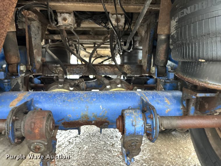 image for item ET4662 1996 Beall BAPS-180-4 pneumatic dry bulk trailer