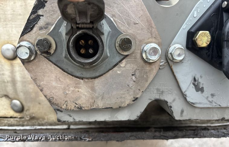 image for item ET4664 2012 Wilson PSDCL-402 livestock trailer