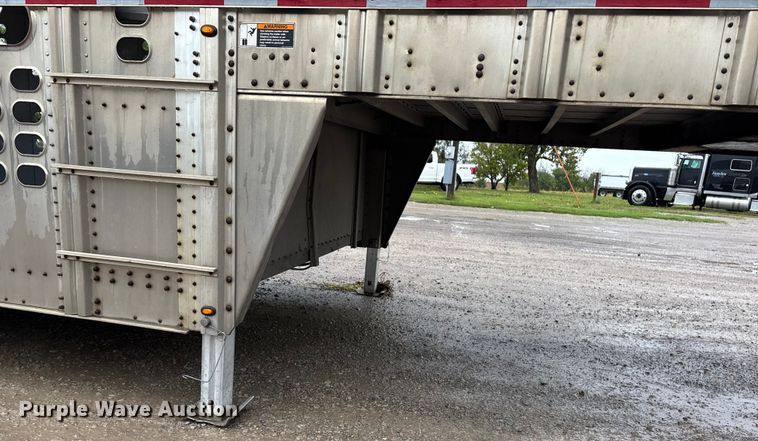image for item ET4664 2012 Wilson PSDCL-402 livestock trailer
