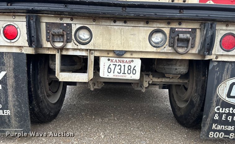 image for item ET4664 2012 Wilson PSDCL-402 livestock trailer