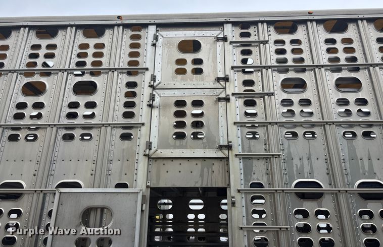 image for item ET4664 2012 Wilson PSDCL-402 livestock trailer