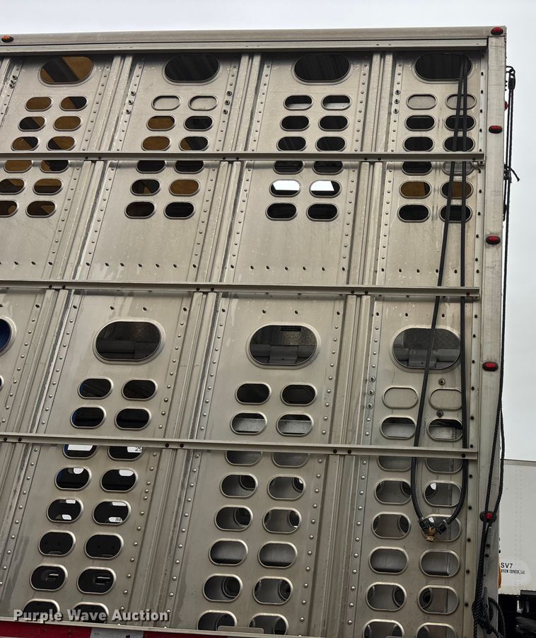 image for item ET4664 2012 Wilson PSDCL-402 livestock trailer