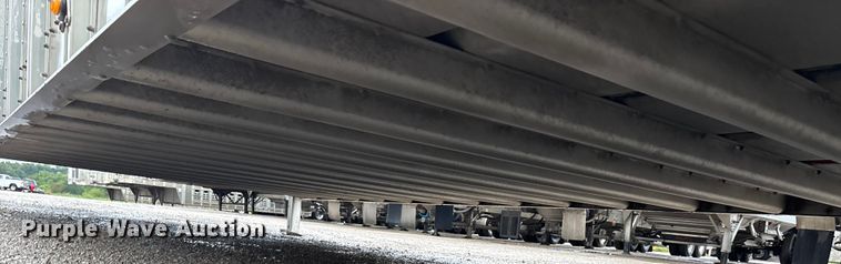 image for item ET4664 2012 Wilson PSDCL-402 livestock trailer