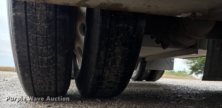 image for item ET4664 2012 Wilson PSDCL-402 livestock trailer
