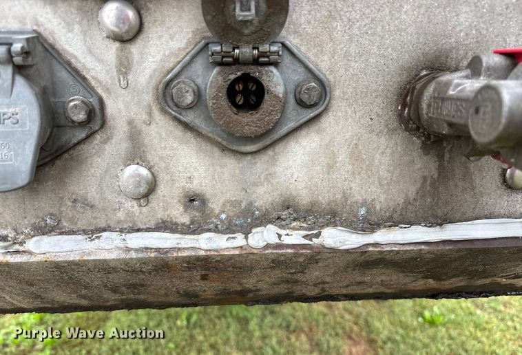 image for item ET4665 2011 Wilson DWBT-600 live bottom trailer