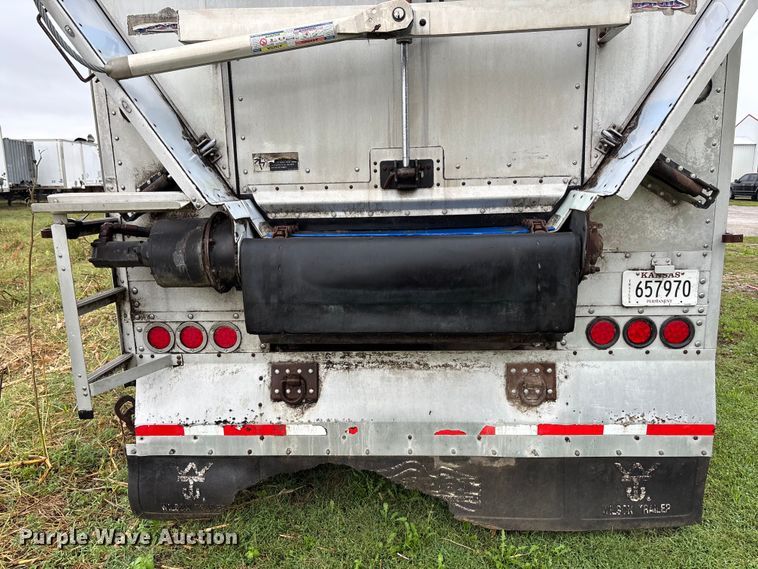 image for item ET4665 2011 Wilson DWBT-600 live bottom trailer