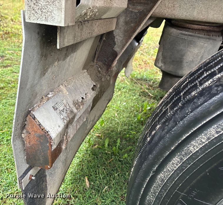 image for item ET4665 2011 Wilson DWBT-600 live bottom trailer