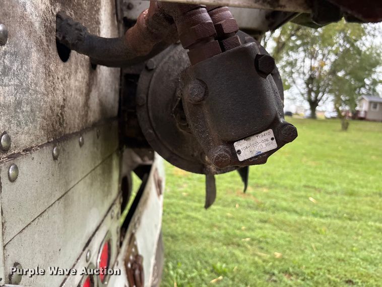 image for item ET4665 2011 Wilson DWBT-600 live bottom trailer