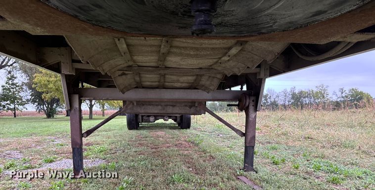 image for item ET4665 2011 Wilson DWBT-600 live bottom trailer