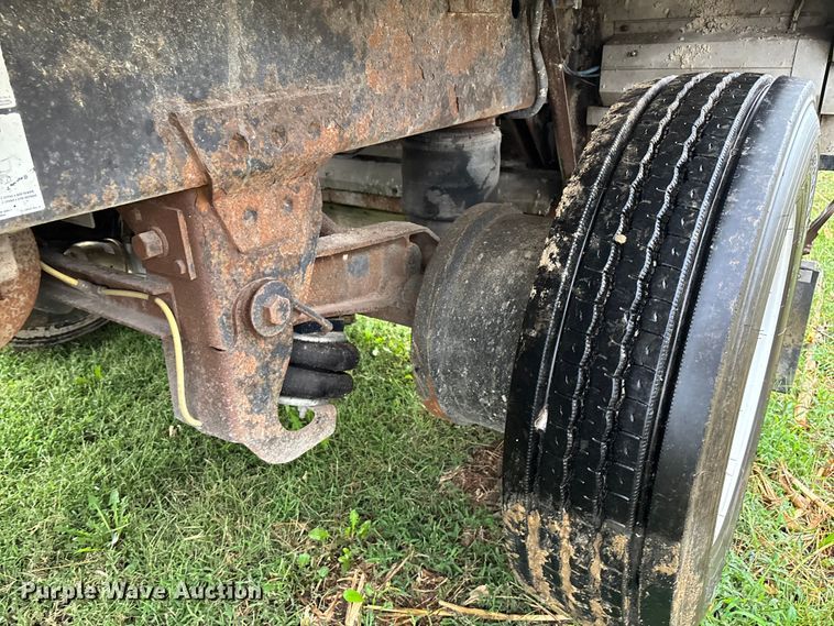 image for item ET4665 2011 Wilson DWBT-600 live bottom trailer