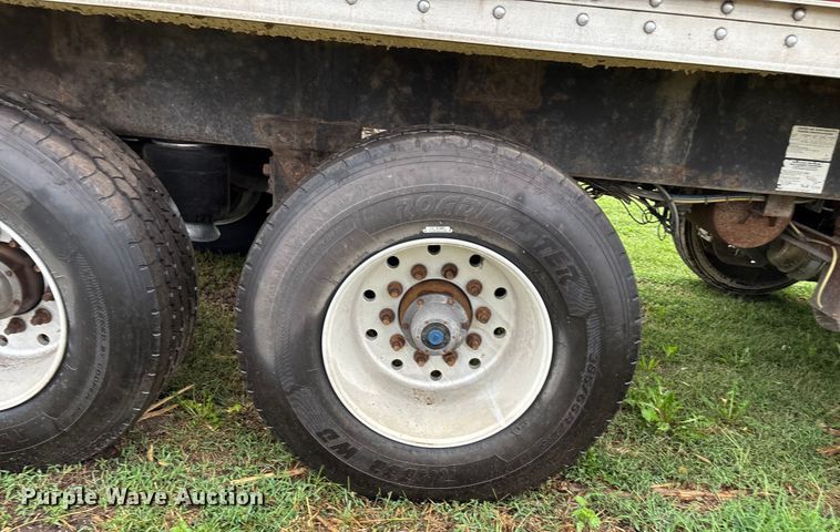 image for item ET4665 2011 Wilson DWBT-600 live bottom trailer
