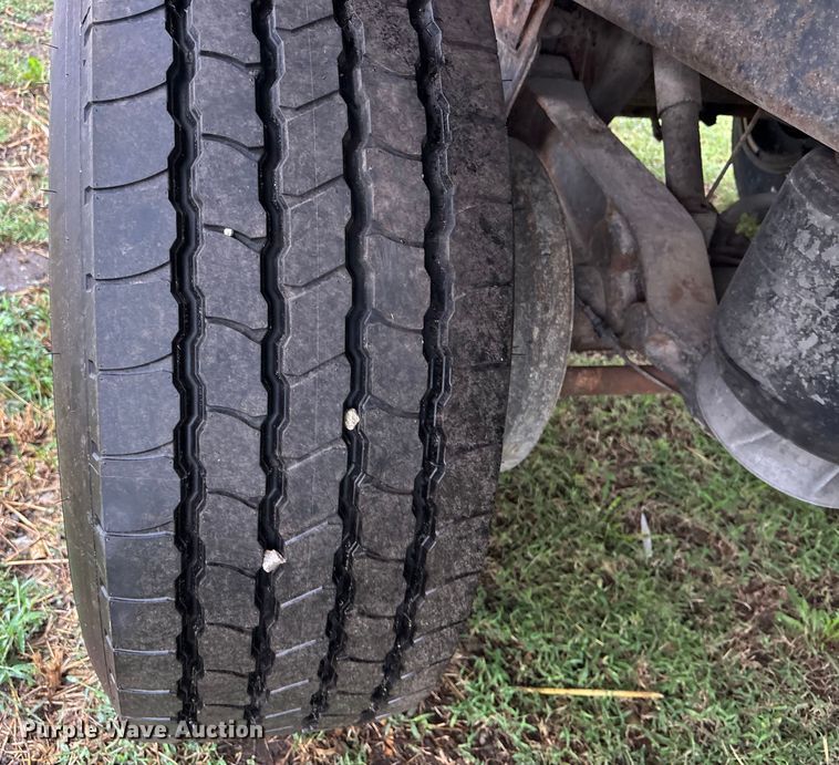 image for item ET4665 2011 Wilson DWBT-600 live bottom trailer