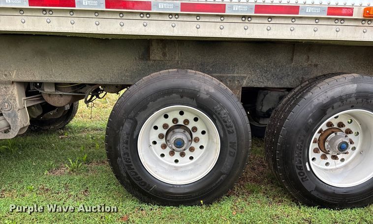 image for item ET4665 2011 Wilson DWBT-600 live bottom trailer