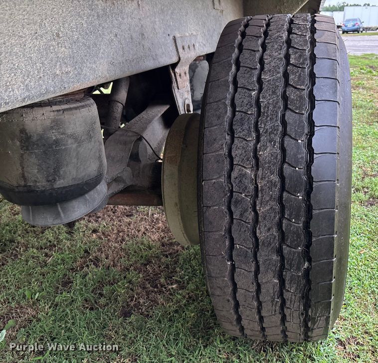 image for item ET4665 2011 Wilson DWBT-600 live bottom trailer