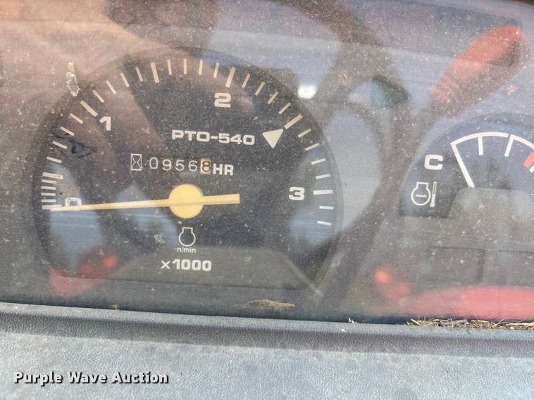 image for item ET4713 1994 Kubota L3600 MFWD tractor