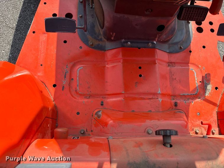 image for item ET4713 1994 Kubota L3600 MFWD tractor