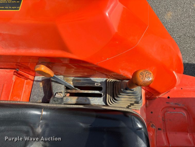 image for item ET4713 1994 Kubota L3600 MFWD tractor