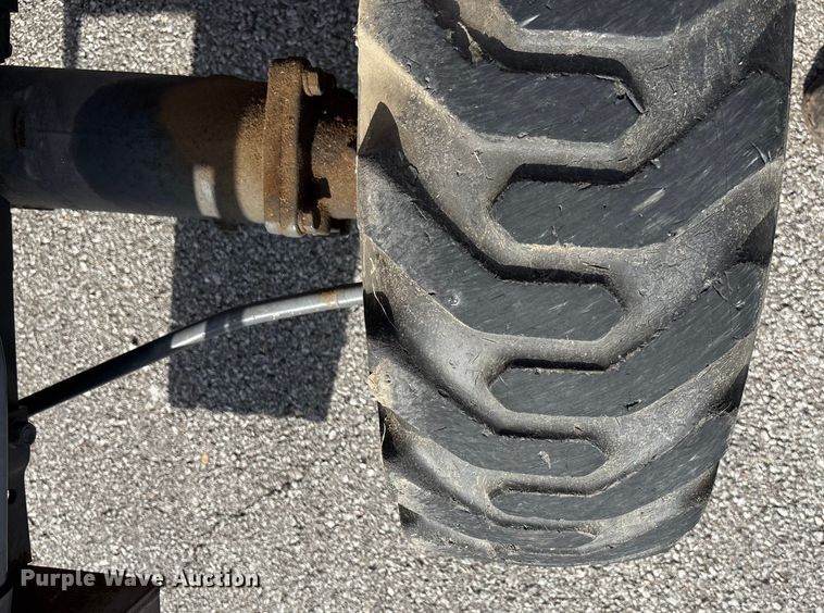 image for item ET4713 1994 Kubota L3600 MFWD tractor