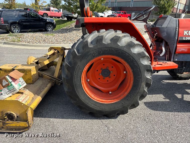 image for item ET4713 1994 Kubota L3600 MFWD tractor