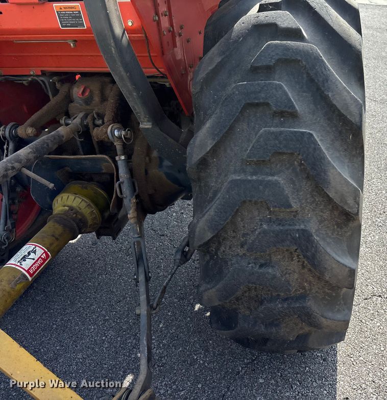 image for item ET4713 1994 Kubota L3600 MFWD tractor