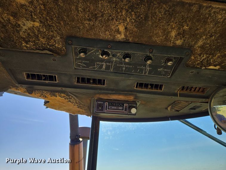 image for item EU3799 1975 John Deere 4430 tractor