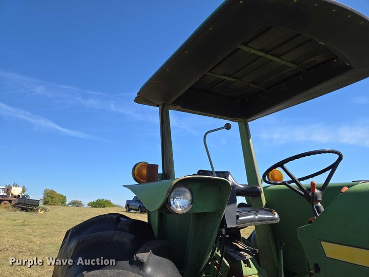 image for item EU3801 John Deere 2940 tractor