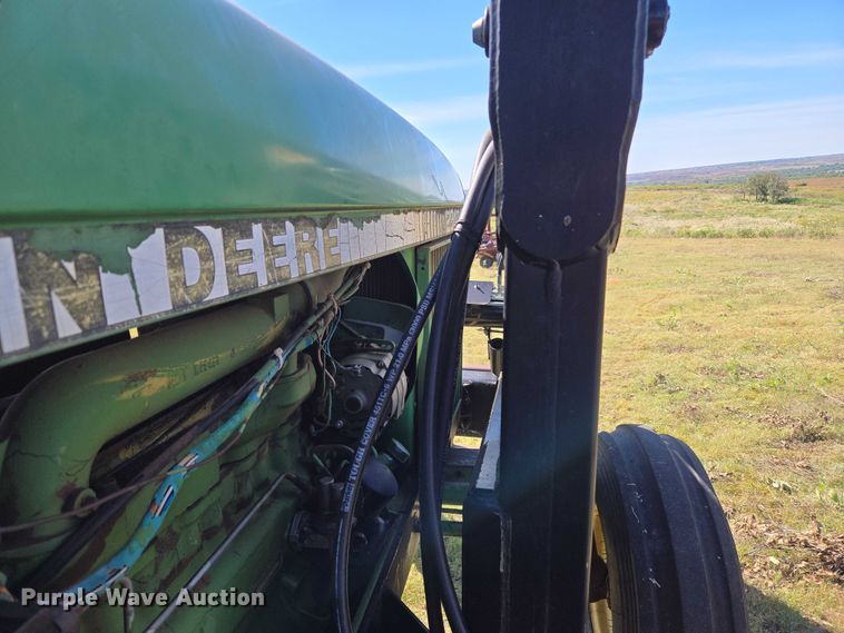 image for item EU3801 John Deere 2940 tractor