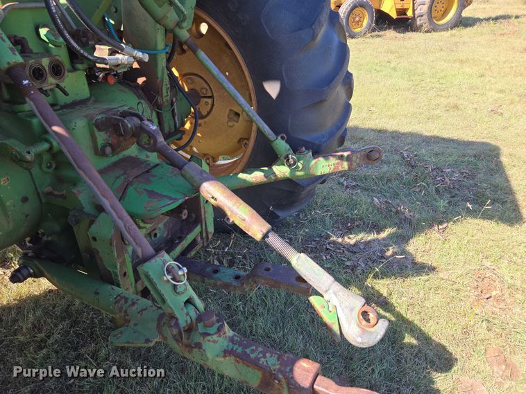 image for item EU3801 John Deere 2940 tractor