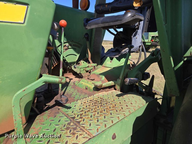 image for item EU3801 John Deere 2940 tractor